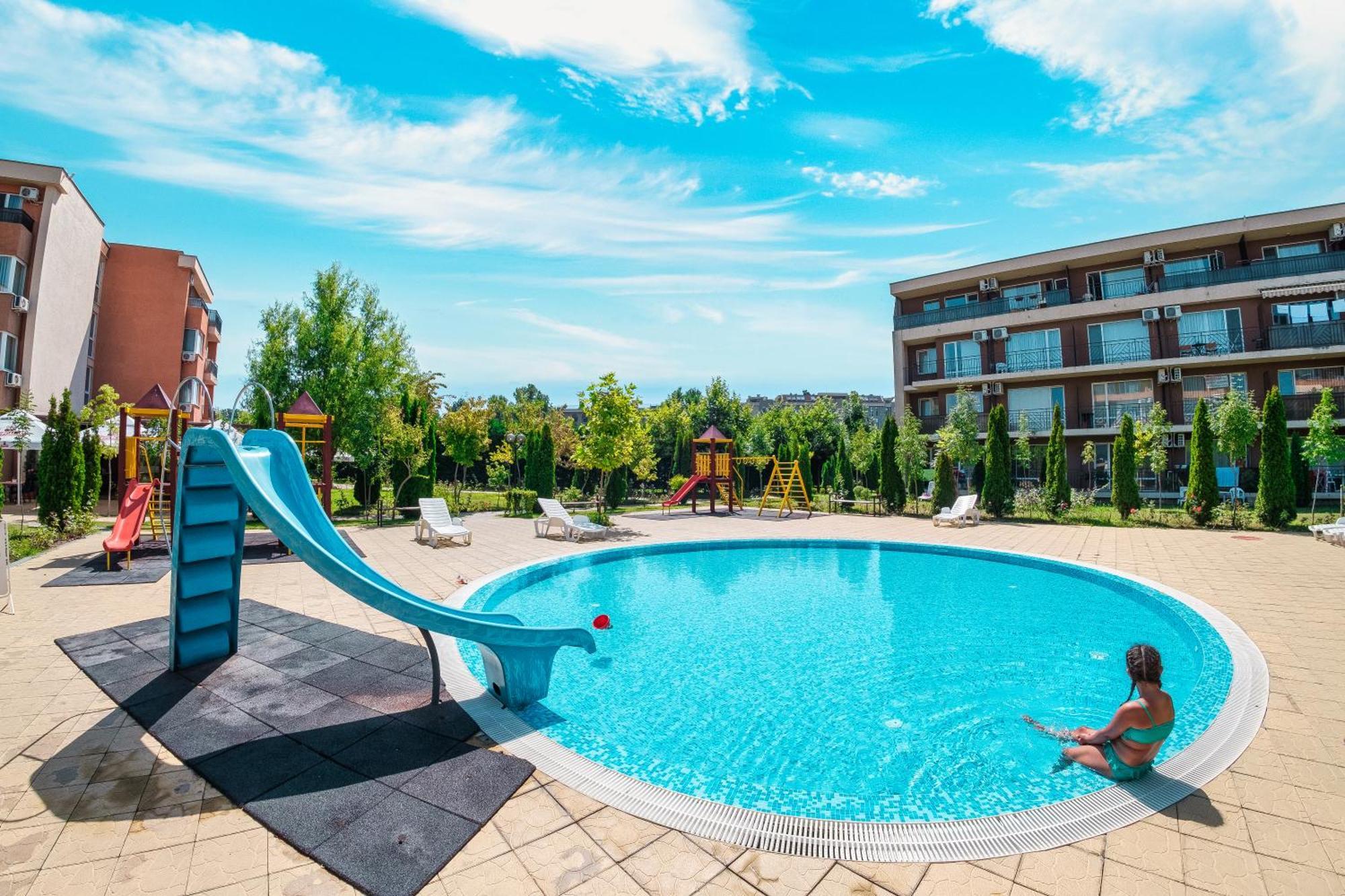Holiday Garden Resort Sunny Beach Exterior foto