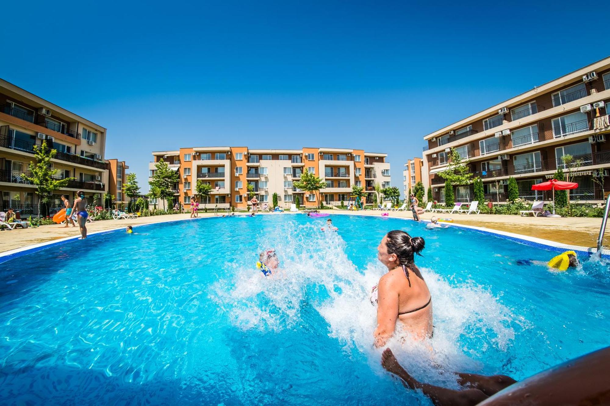 Holiday Garden Resort Sunny Beach Exterior foto