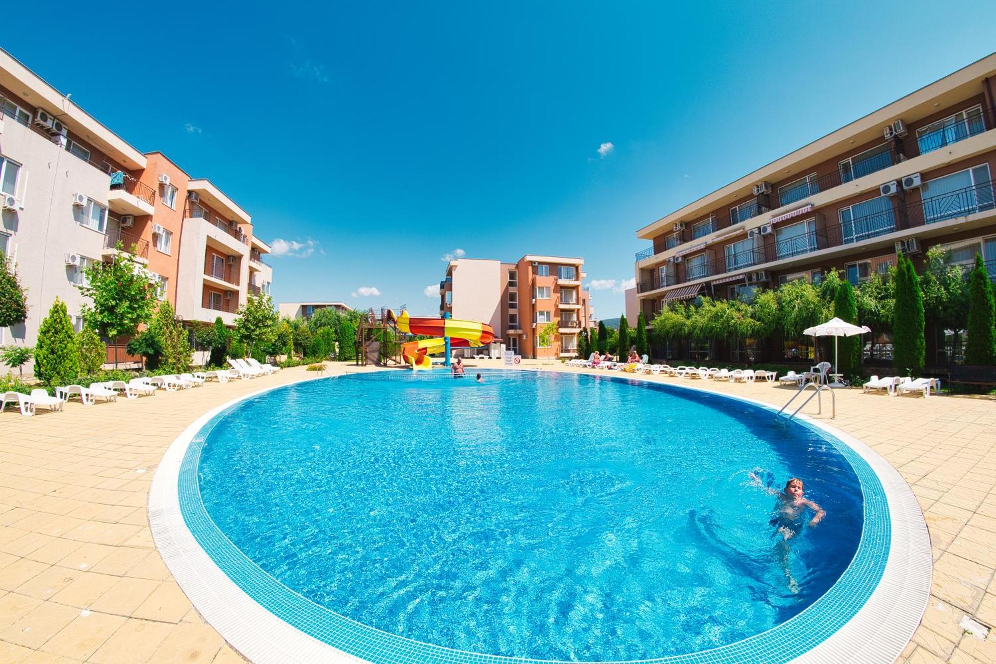 Holiday Garden Resort Sunny Beach Exterior foto