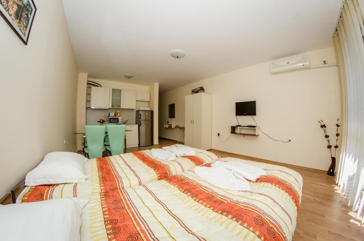Holiday Garden Resort Sunny Beach Quarto foto